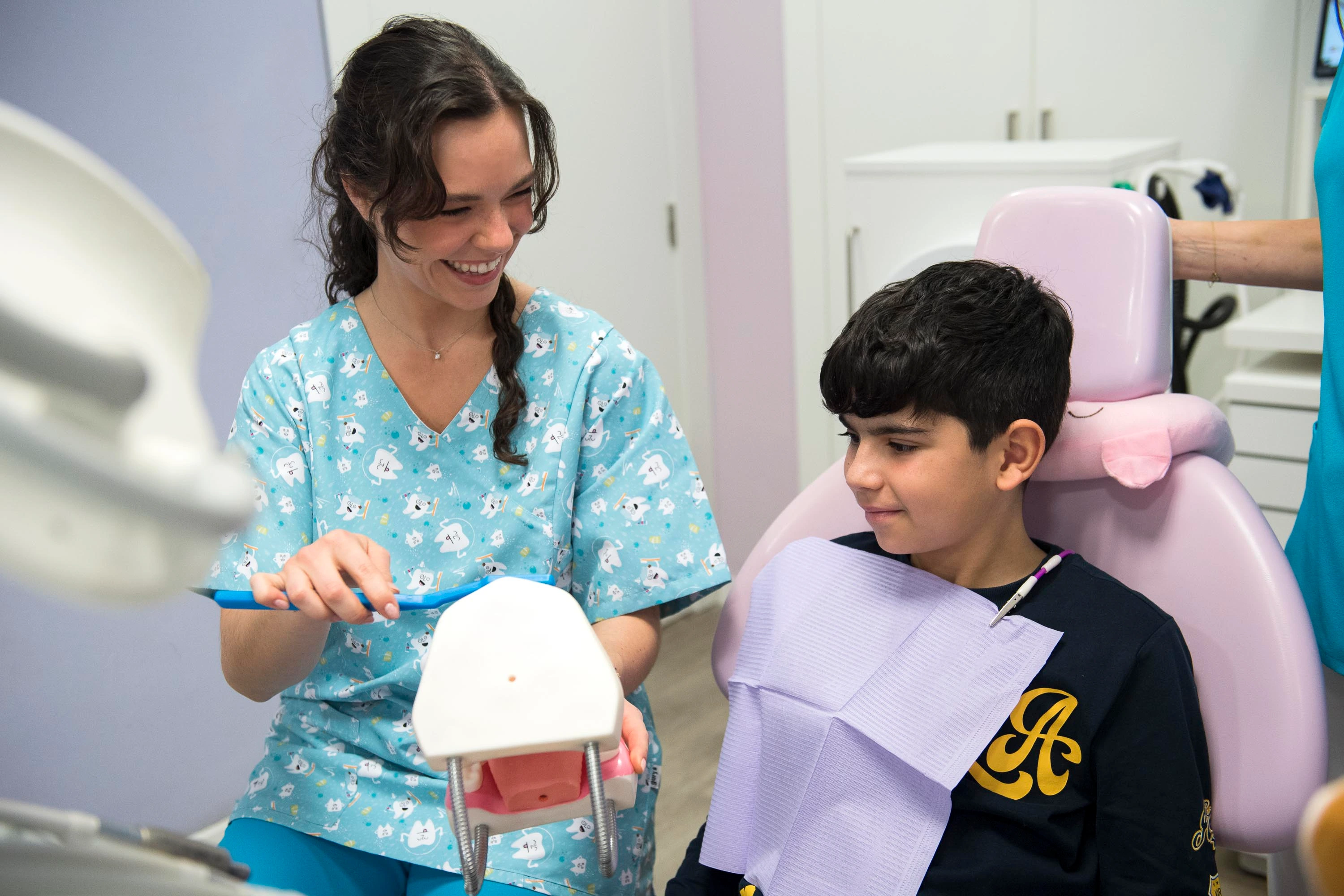Revision de odontopediatria en la Clinica Dental Marilo Puchol